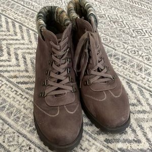 Brown boots